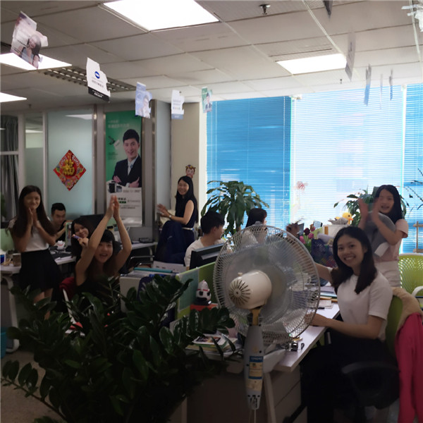 柯尼卡美能達(dá)復(fù)印機(jī)快印記錄科頤辦公不一樣的歡迎新同事瞬間